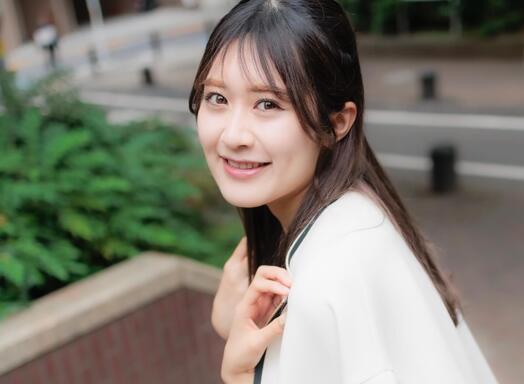 伊東千鶴